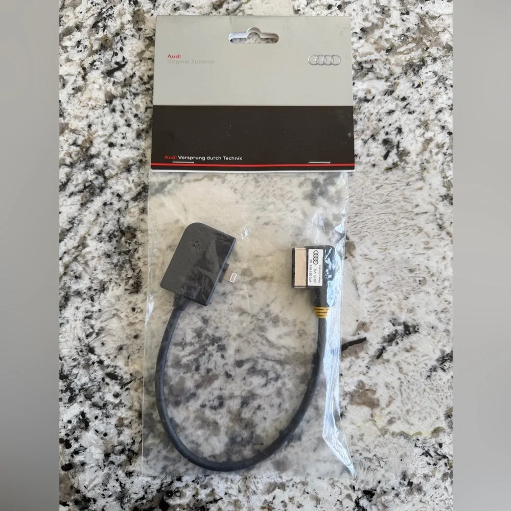 Audi OEM Adapter Cable for iPod/iPhone w/Lightning Connector NEW #4F0 051 519 AL